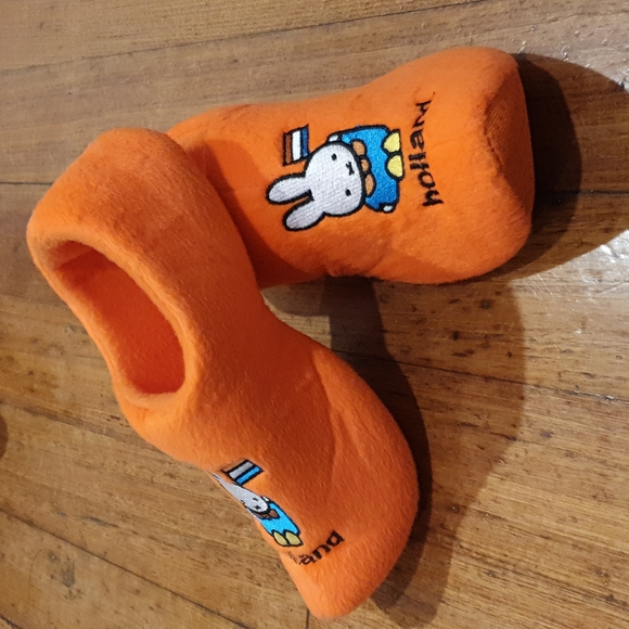 orange slipper